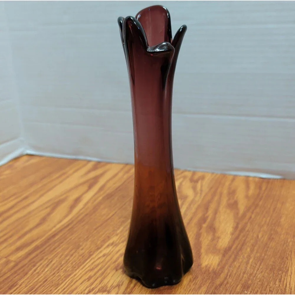 Vtg Amethyst Swung Glass Stretch Vase 10